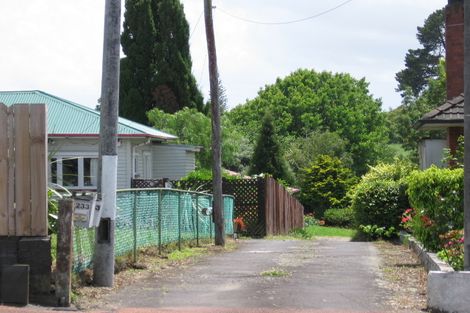 Photo of property in 1233 New North Road, Avondale, Auckland, 1026