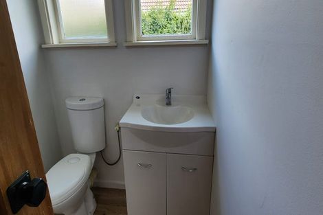 Photo of property in 77 Tahapa Crescent, Meadowbank, Auckland, 1072