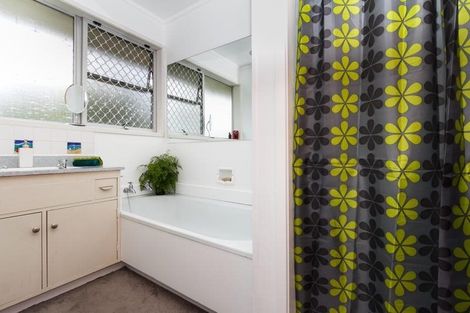 Photo of property in 1/3 Kiwi Esplanade, Mangere Bridge, Auckland, 2022