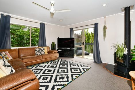Photo of property in 27 Bethells Road, Waitakere, Auckland, 0816