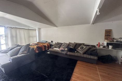 Photo of property in 1 Liston Crescent, Hillcrest, Hamilton, 3216