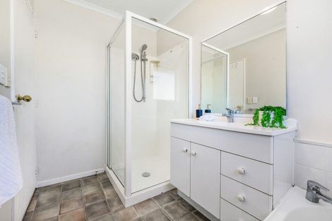 Photo of property in 25 Newfield Drive, Fairview Downs, Hamilton, 3214