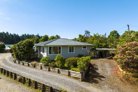 Photo of property in 169 Waikawa Road, Picton, 7220