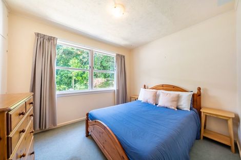 Photo of property in 16 Shalimar Crescent, Khandallah, Wellington, 6035