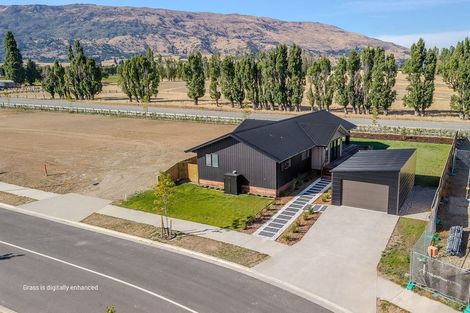 Photo of property in 15 Rubus Street, Wanaka, 9382