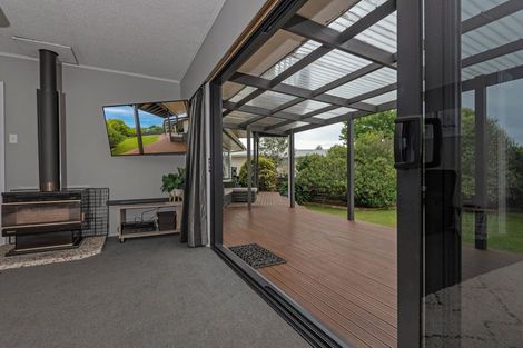Photo of property in 8 Cohen Place, Milson, Palmerston North, 4414