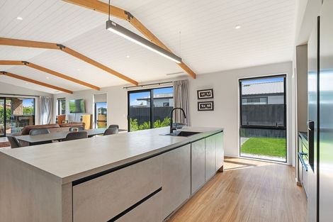 Photo of property in 4 Roles Way, Rolleston, 7615