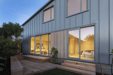 Photo of property in 128a Esplanade, Sumner, Christchurch, 8081