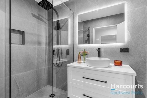 Photo of property in 56a Donovan Avenue, Massey, Auckland, 0614