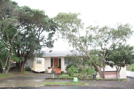 Photo of property in 16 Gibson Place, Mellons Bay, Auckland, 2014