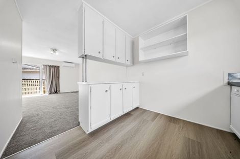 Photo of property in 1/23 Challen Close, Conifer Grove, Takanini, 2112