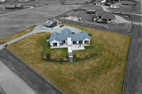 Photo of property in 2 Homestead Avenue, Twizel, 7999