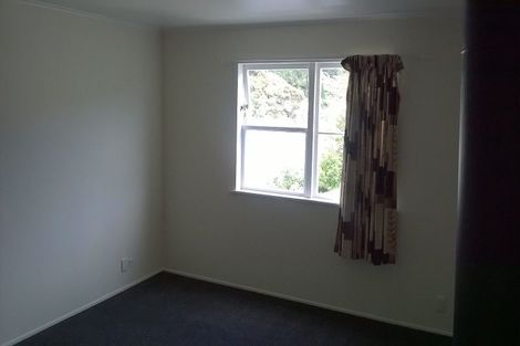 Photo of property in 15 August Street, Stokes Valley, Lower Hutt, 5019