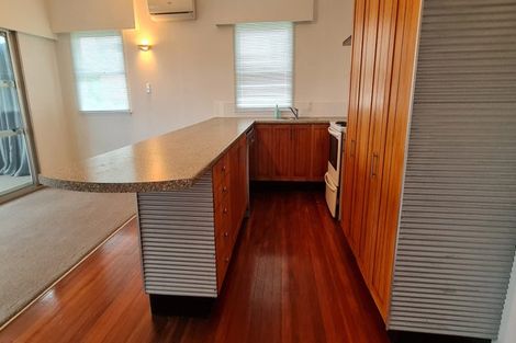 Photo of property in 10 Howard Road, Northcote, Auckland, 0627
