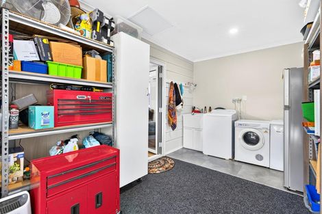 Photo of property in 3 Huruhuru Road, Massey, Auckland, 0614