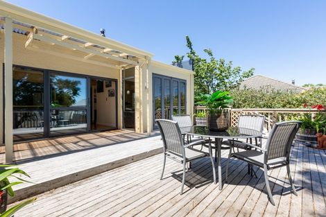 Photo of property in 1/61 Te Mata Road, Havelock North, 4130