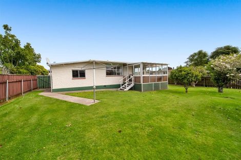 Photo of property in 43 Nevada Drive, Merrilands, New Plymouth, 4312