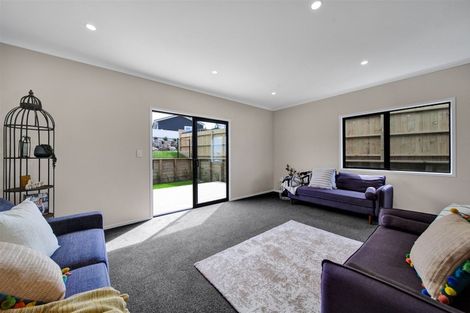 Photo of property in 5 Hinz Lane, Bell Block, New Plymouth, 4312