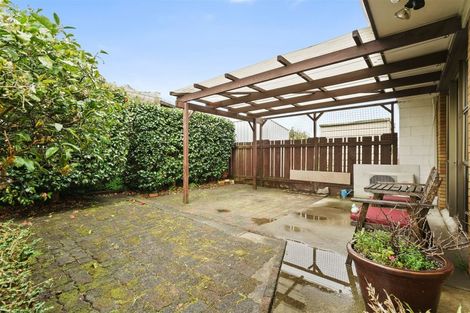 Photo of property in 2/6 Lupton Road, Manurewa, Auckland, 2102