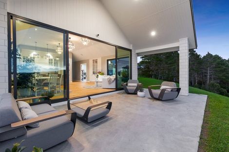 Photo of property in 135 Okura River Road, Okura, Albany, 0792