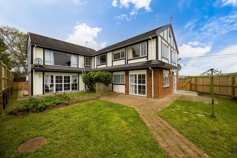 Photo of property in 225 Bleakhouse Road, Mellons Bay, Auckland, 2014