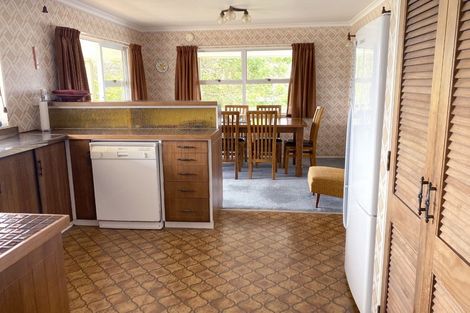 Photo of property in 320 Ocean Road, Whangamata, 3620