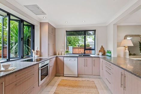 Photo of property in 21 Scotston Avenue, St Albans, Christchurch, 8052