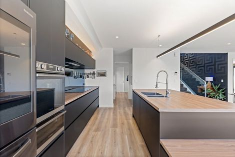 Photo of property in 1 De Surville Way, Pegasus, 7612