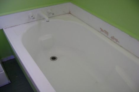 Photo of property in 12 Whiteman Road, Kawakawa, 0210