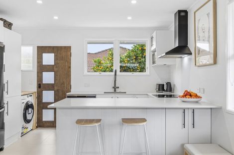 Photo of property in 3/73 Howe Street, Howick, Auckland, 2014