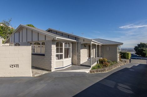 Photo of property in 2/79d Dyers Pass Road, Cashmere, Christchurch, 8022