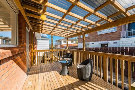 Photo of property in 14b Waimumu Road, Massey, Auckland, 0614