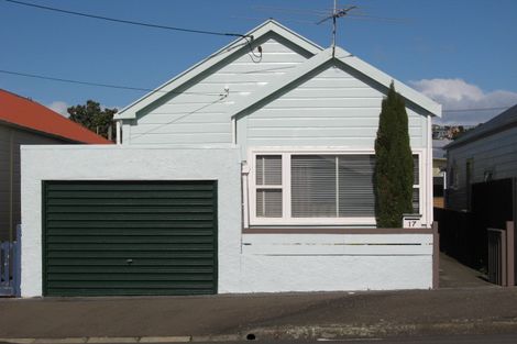Photo of property in 17 Cockburn Street, Kilbirnie, Wellington, 6022