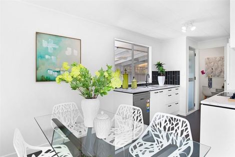 Photo of property in 25a Daytona Road, Henderson, Auckland, 0610