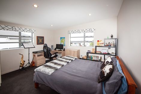 Photo of property in 17 Nether Green Crescent, Johnsonville, Wellington, 6037