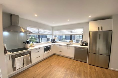 Photo of property in 2 Carder Court, Hobsonville, Auckland, 0618