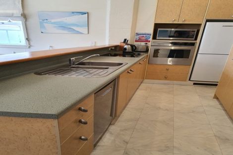 Photo of property in 5/37 Majoribanks Street, Mount Victoria, Wellington, 6011