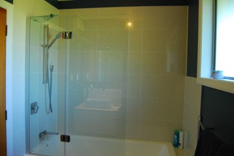 Photo of property in 250a Waikawa Road, Waikawa, Picton, 7220