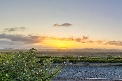 Photo of property in 1/382 Main Road North, Bay View, Napier, 4104