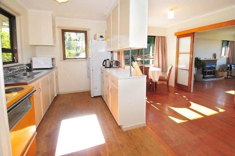 Photo of property in 65 Totaravale Drive, Totara Vale, Auckland, 0629