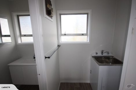 Photo of property in 64a Clayburn Road, Glen Eden, Auckland, 0602