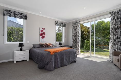 Photo of property in 31 Kayelene Place, Omokoroa, 3114