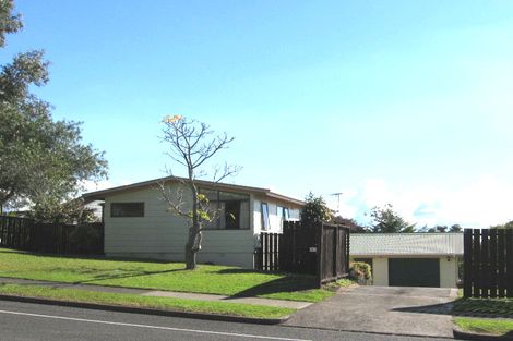 Photo of property in 41 Murvale Drive, Bucklands Beach, Auckland, 2014