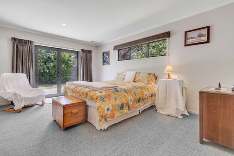 Photo of property in 8a Norfolk Drive, Cambridge, 3434