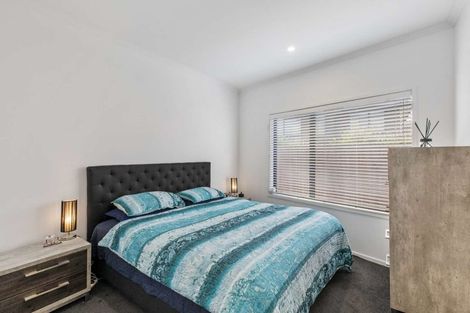 Photo of property in 1 Fermi Lane, Papakura, 2110