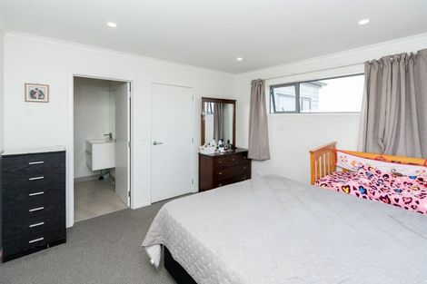 Photo of property in 12 Springside Court, Huntington, Hamilton, 3210