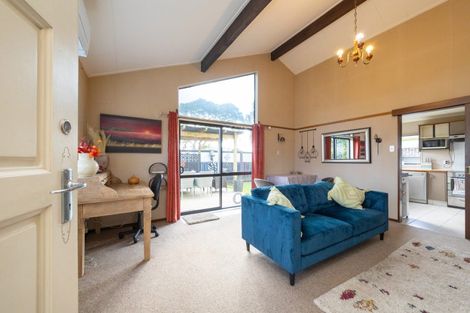 Photo of property in 700a Pioneer Highway, Takaro, Palmerston North, 4412