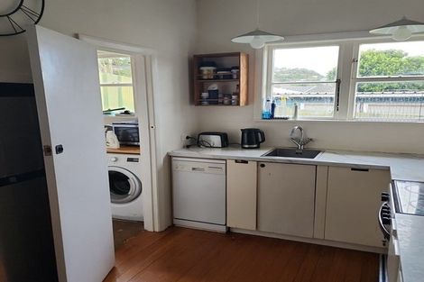 Photo of property in 83 Sunshine Avenue, Karori, Wellington, 6012