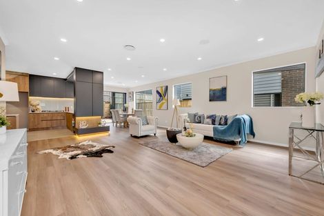 Photo of property in 25 Bremner Ridge Street, Flat Bush, 2019