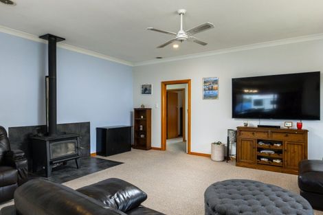 Photo of property in 36 Kent Street, Picton, 7220